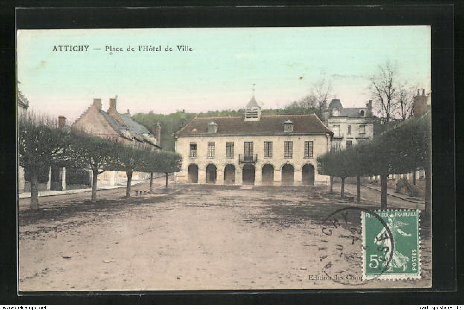 CPA Attichy, Place De L`Hôtel De Ville  - Attichy