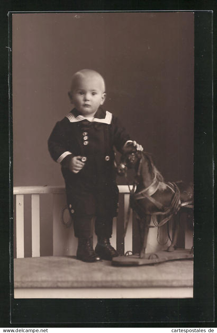 Foto-AK Kleiner Junge Im Matrosenanzug Mit Einem Schaukelpferd  - Gebraucht