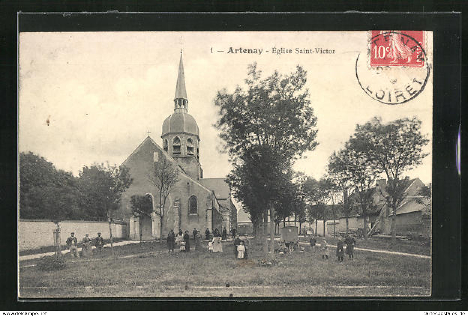 CPA Artenay, Église Saint-Victor  - Artenay