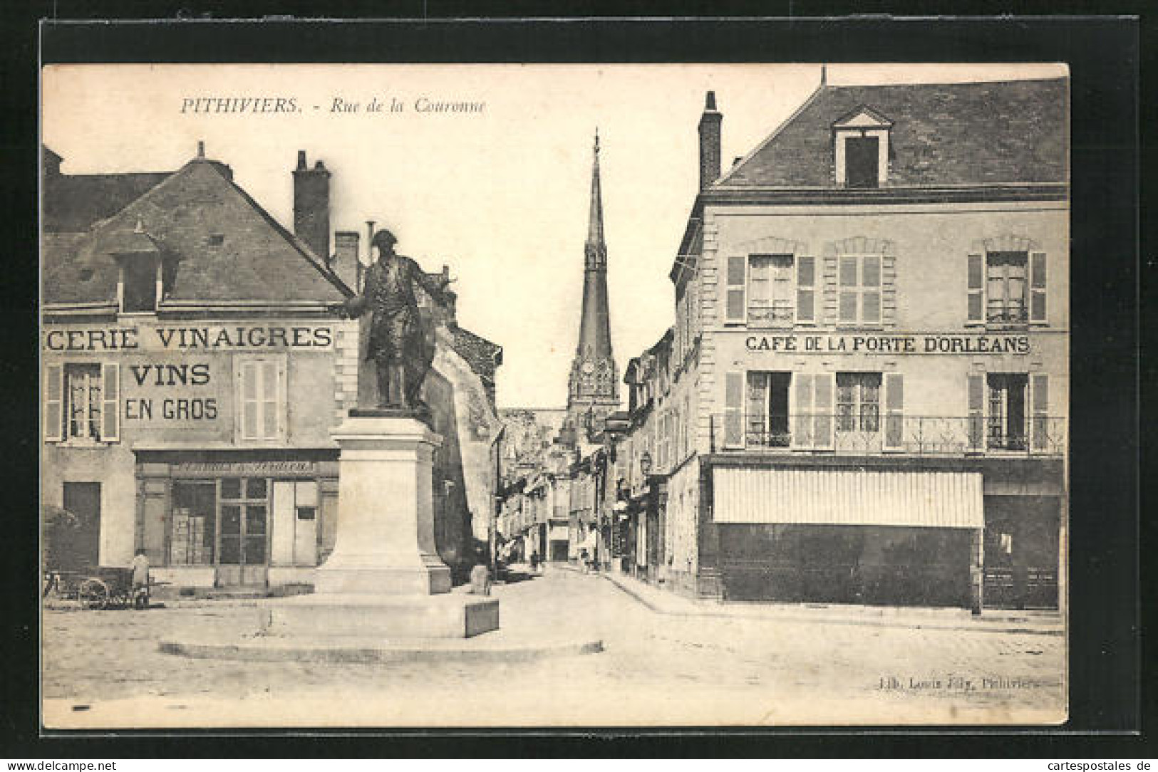 CPA Pithiviers, Rue De La Couronnen, Cafe De La Porte D`Orleans  - Pithiviers