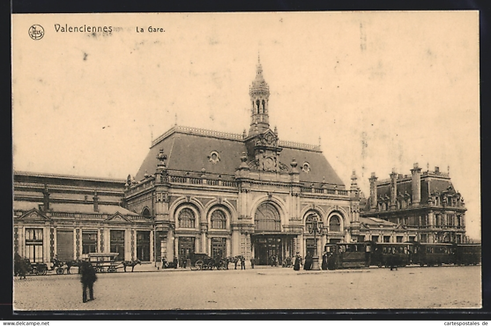 AK Valenciennes, La Gare, Strassenbahn  - Tranvía