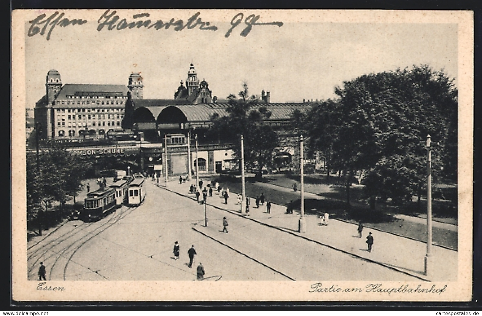 AK Essen, Partie Am Hauptbahnhof, Strassenbahnen  - Essen