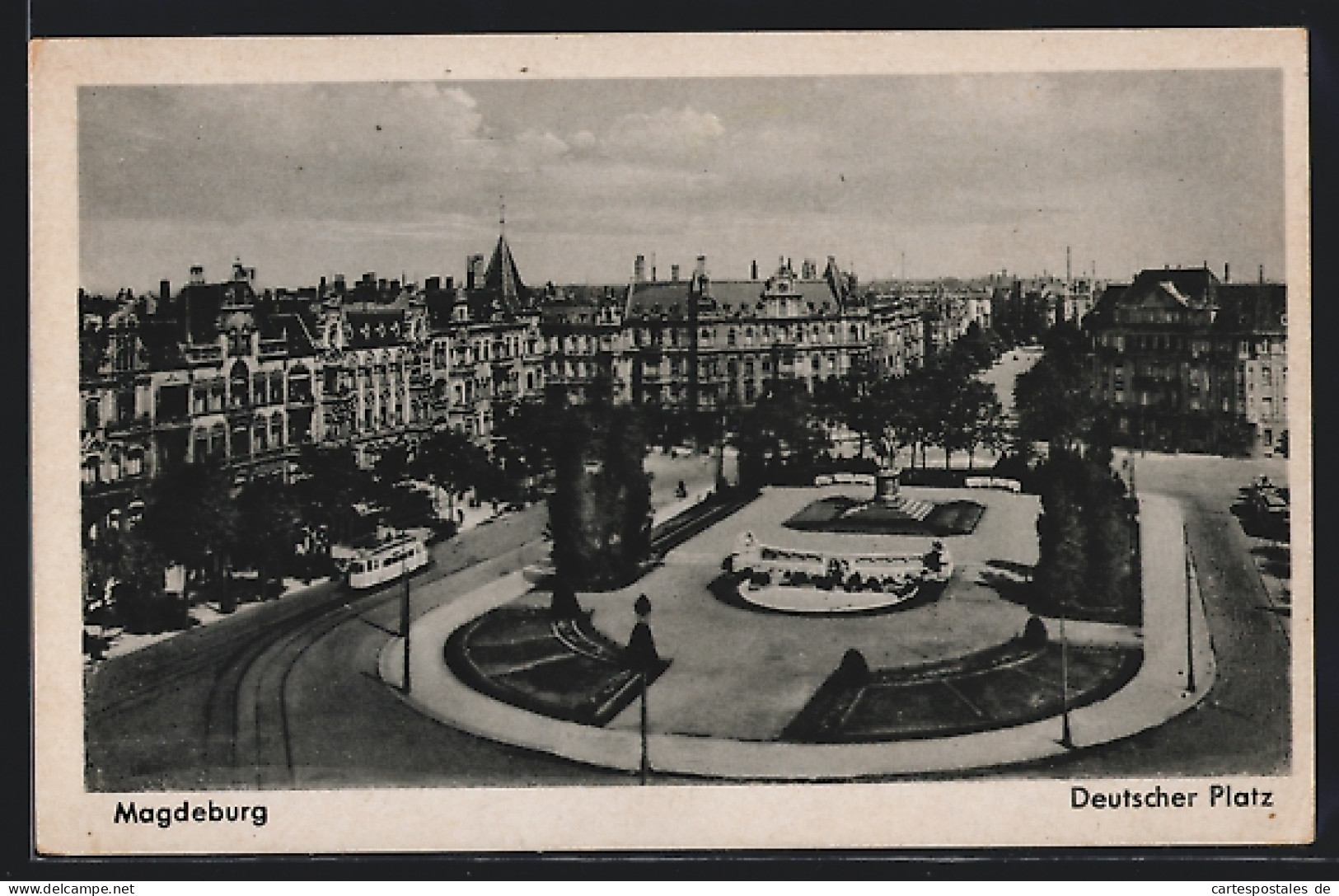 AK Magdeburg, Deutscher Platz Mit Strassenbahn  - Tranvía