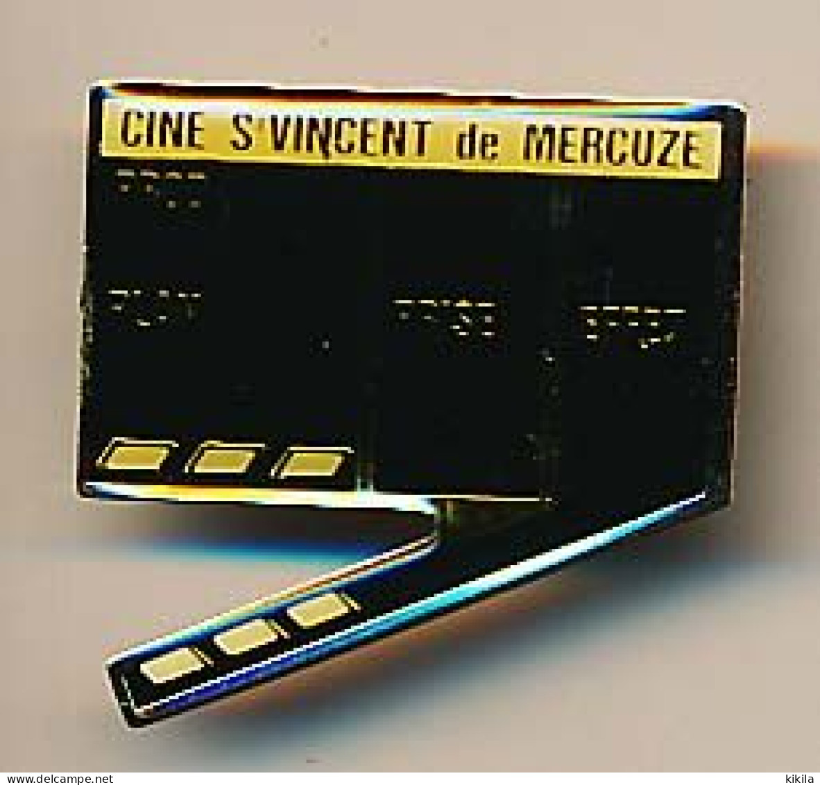 Pin's 37 X 34mm  Ciné Saint Vincent De Mercuze Isère   Ciné-club Cinéma - Cinéma