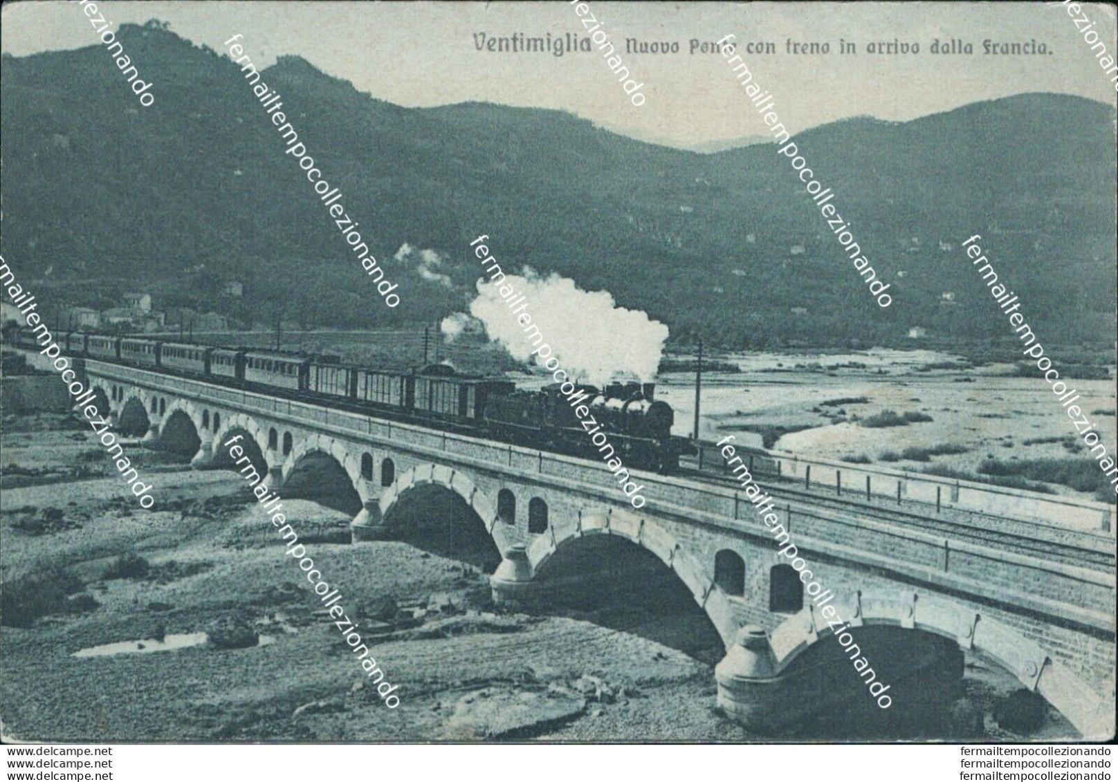 Bt301 Cartolina Ventimiglia Nuovo Ponte Con Treno In Arrivo Dallafrancia Imperia - Imperia