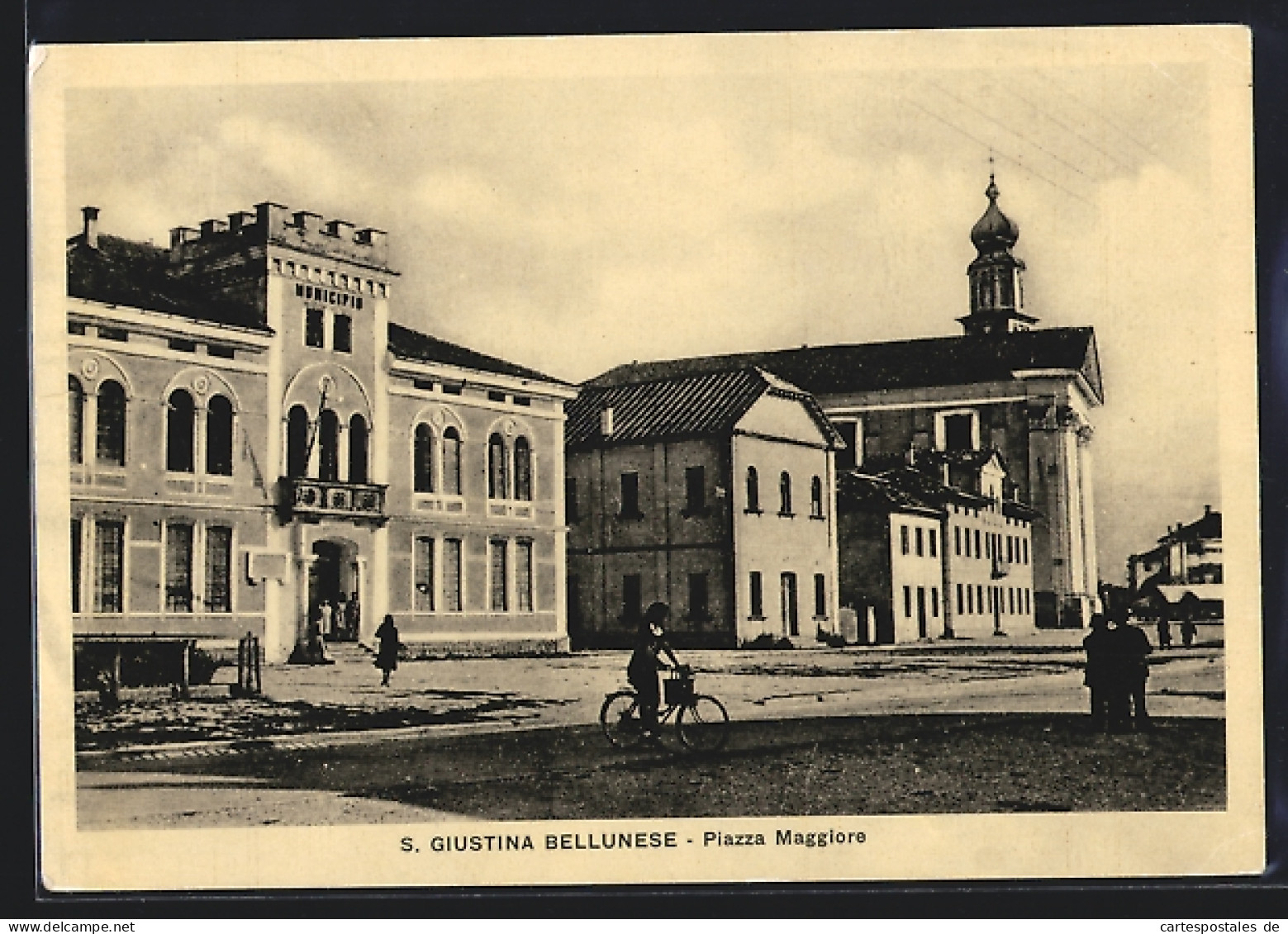 Cartolina S. Giustina Bellunese, Piazza Maggiore  - Otros & Sin Clasificación