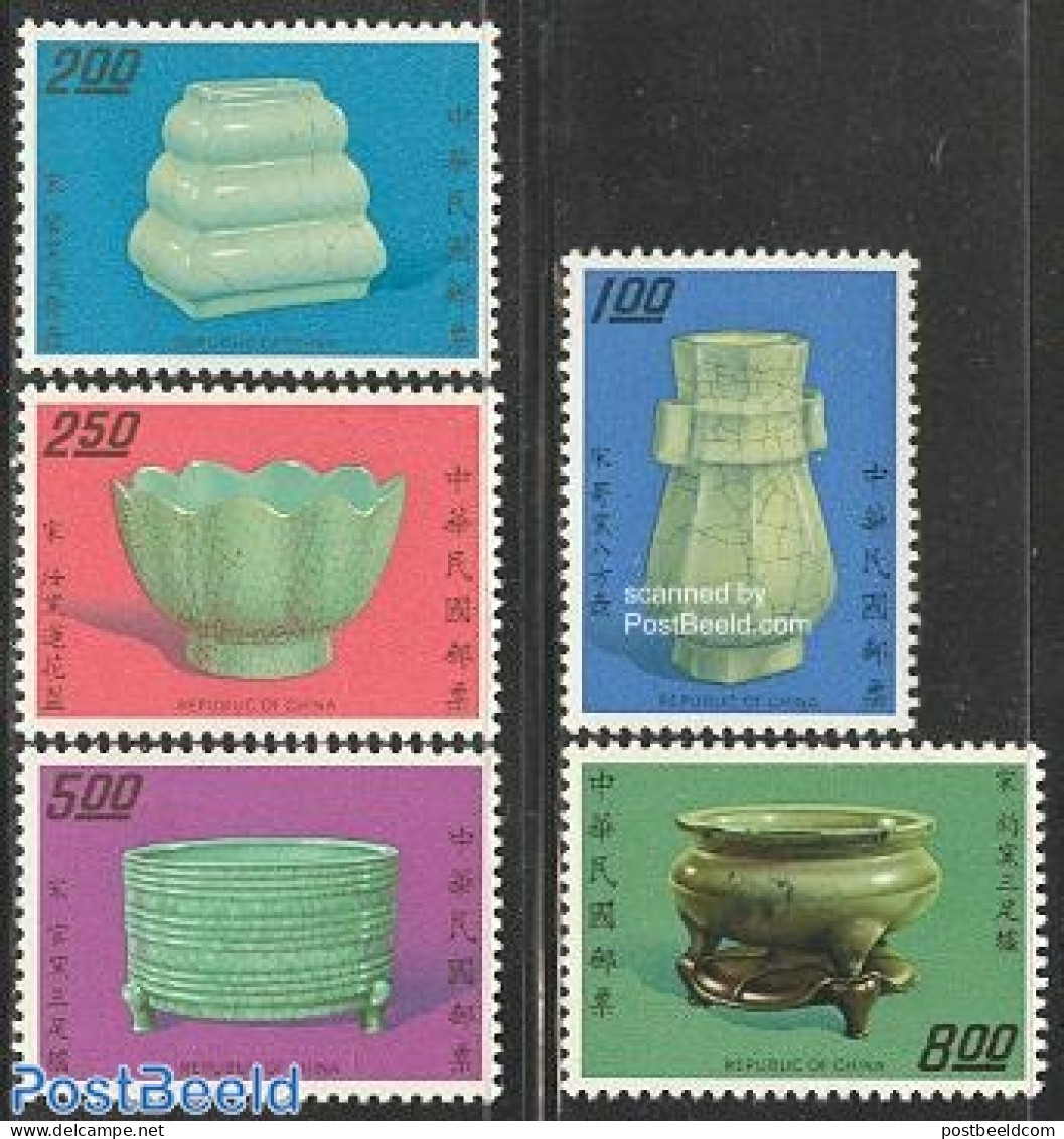 Taiwan 1974 Art Objects 5v, Mint NH, Art - Art & Antique Objects - Ceramics - Porcelain