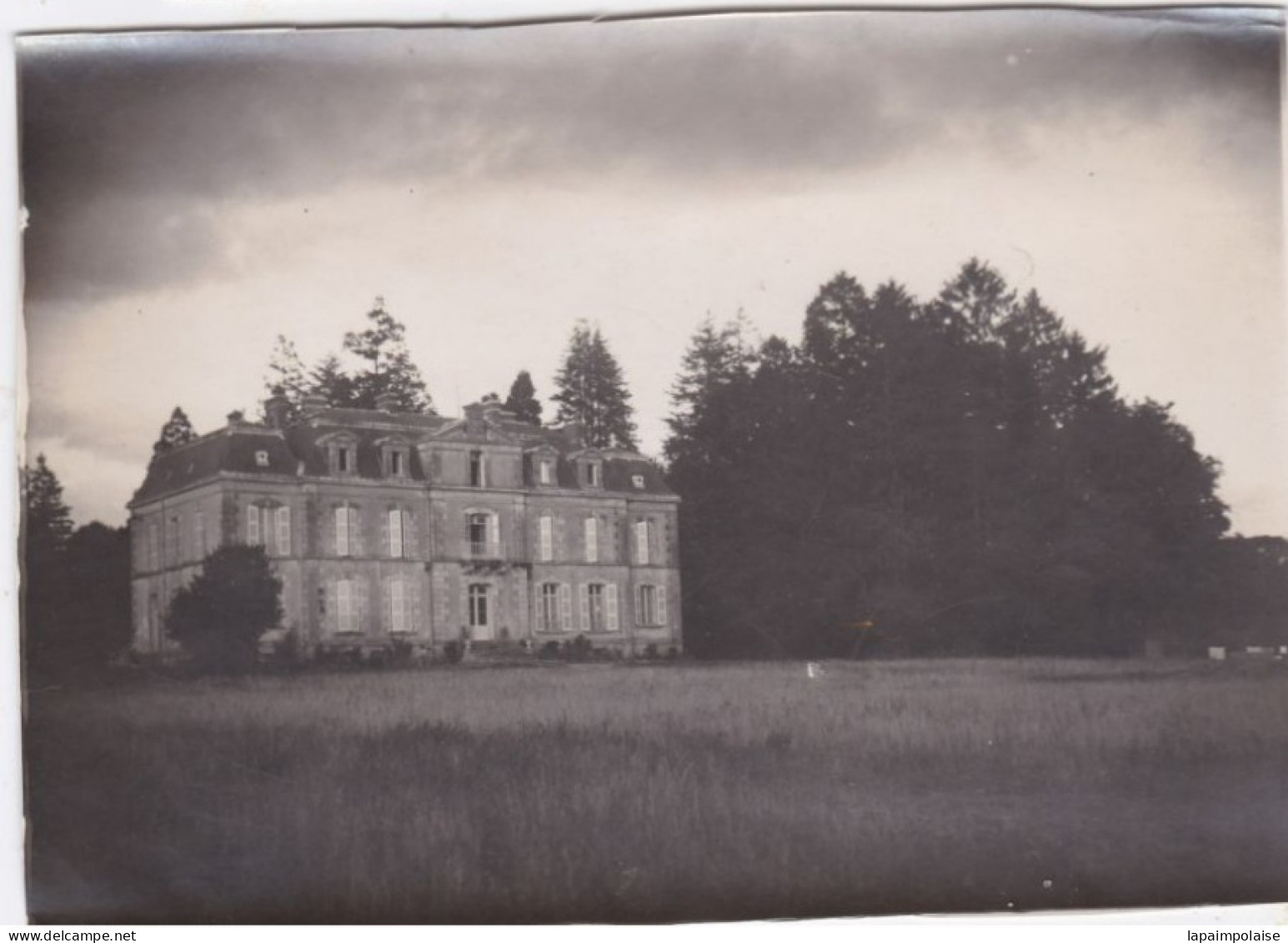 Photo Vendée Montournais Le Château De La Tourtelière Appartenant A La Famille Chaigneau Photo Dagneau  Réf 30132 - Lieux