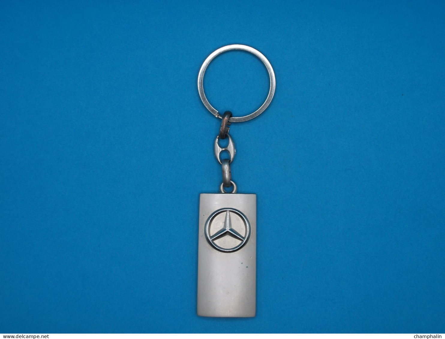 Porte-clé Métal - Mercedes International Garage à Roquebrune-sur-Argens (83) - Automobile Voiture Concessionnaire - Key-rings