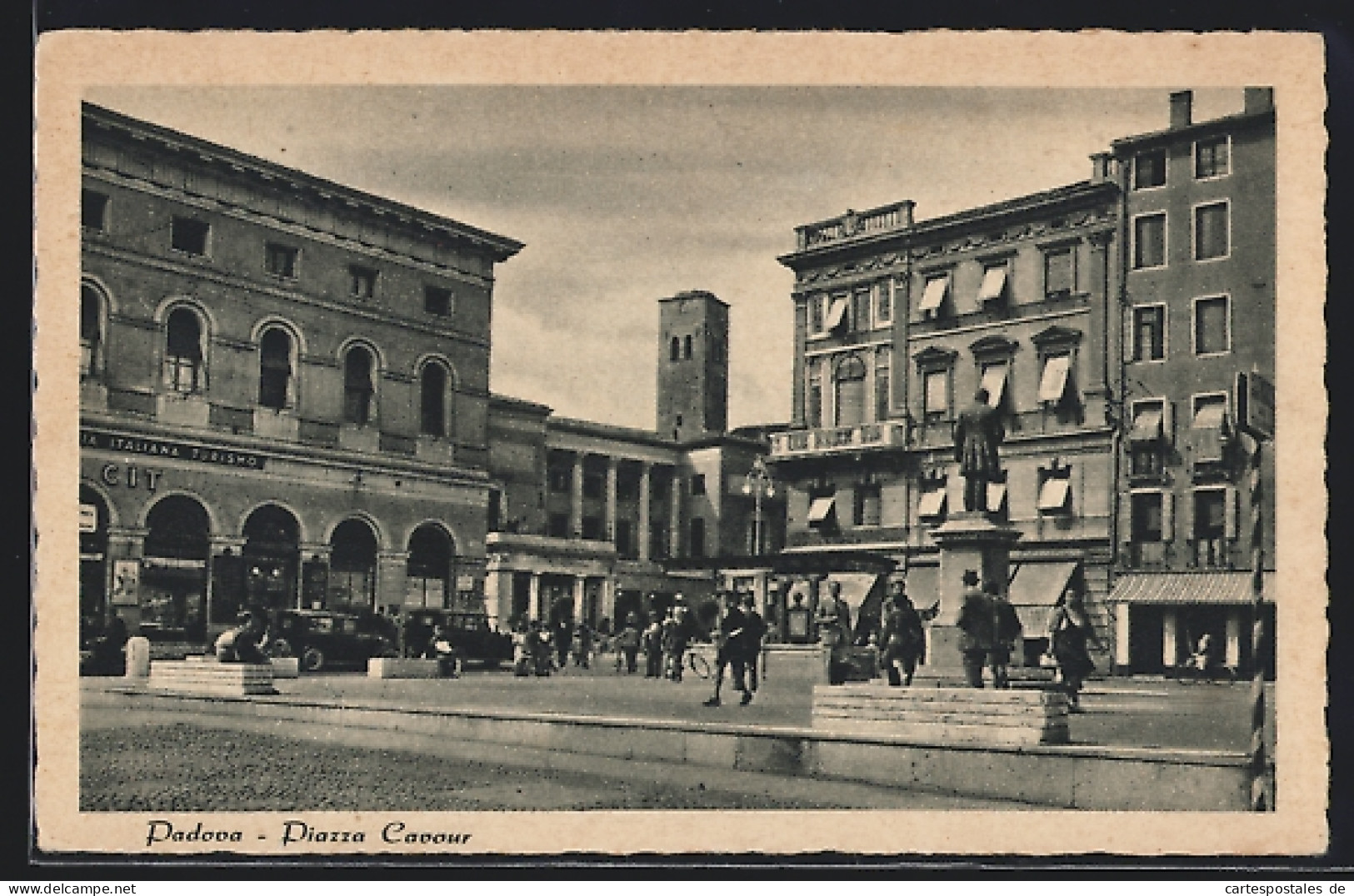 Cartolina Padova, Piazza Cavour  - Padova (Padua)