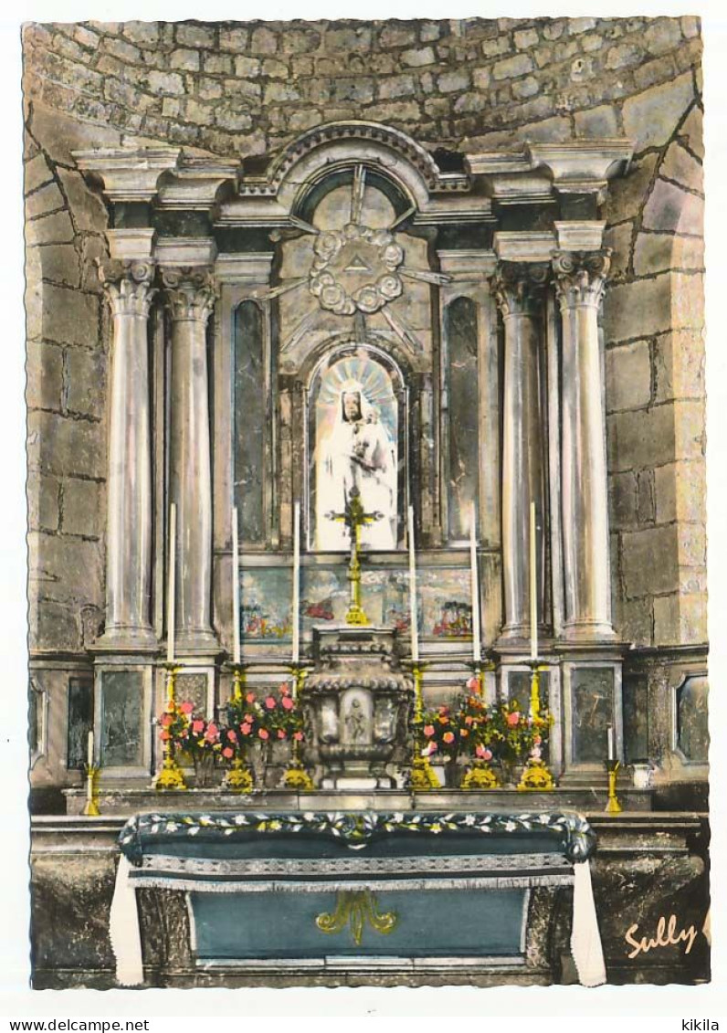 CPSM Dentelée 10.5 X 15  Cantal MAURIAC  Basilique Notre-Dame Des Miracles Le Choeur Et La Statue De La Vierge - Mauriac