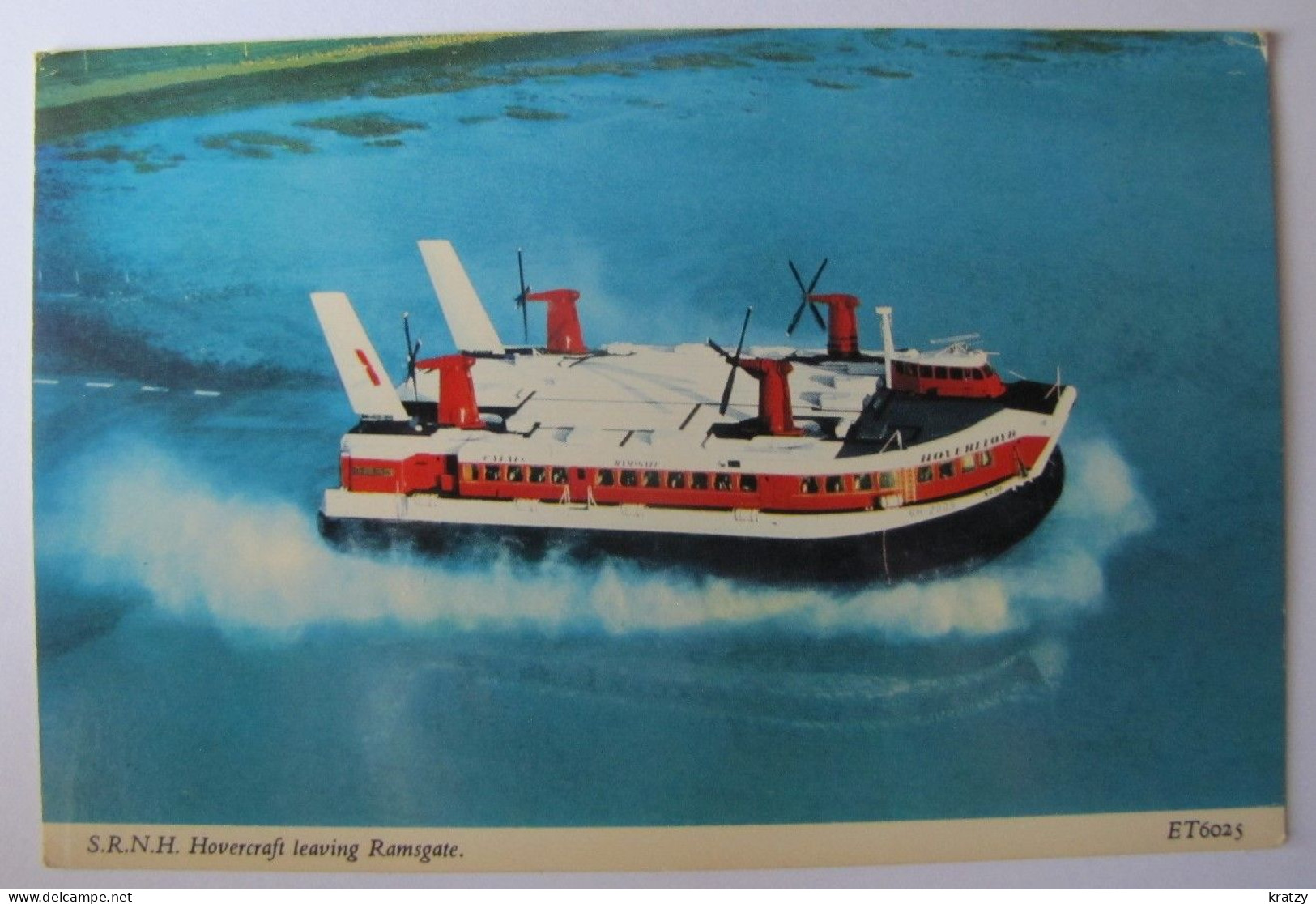 TRANSPORTS - BATEAUX - S.R.N.H. Hovercraft Leaving Ramsgate - Hovercrafts