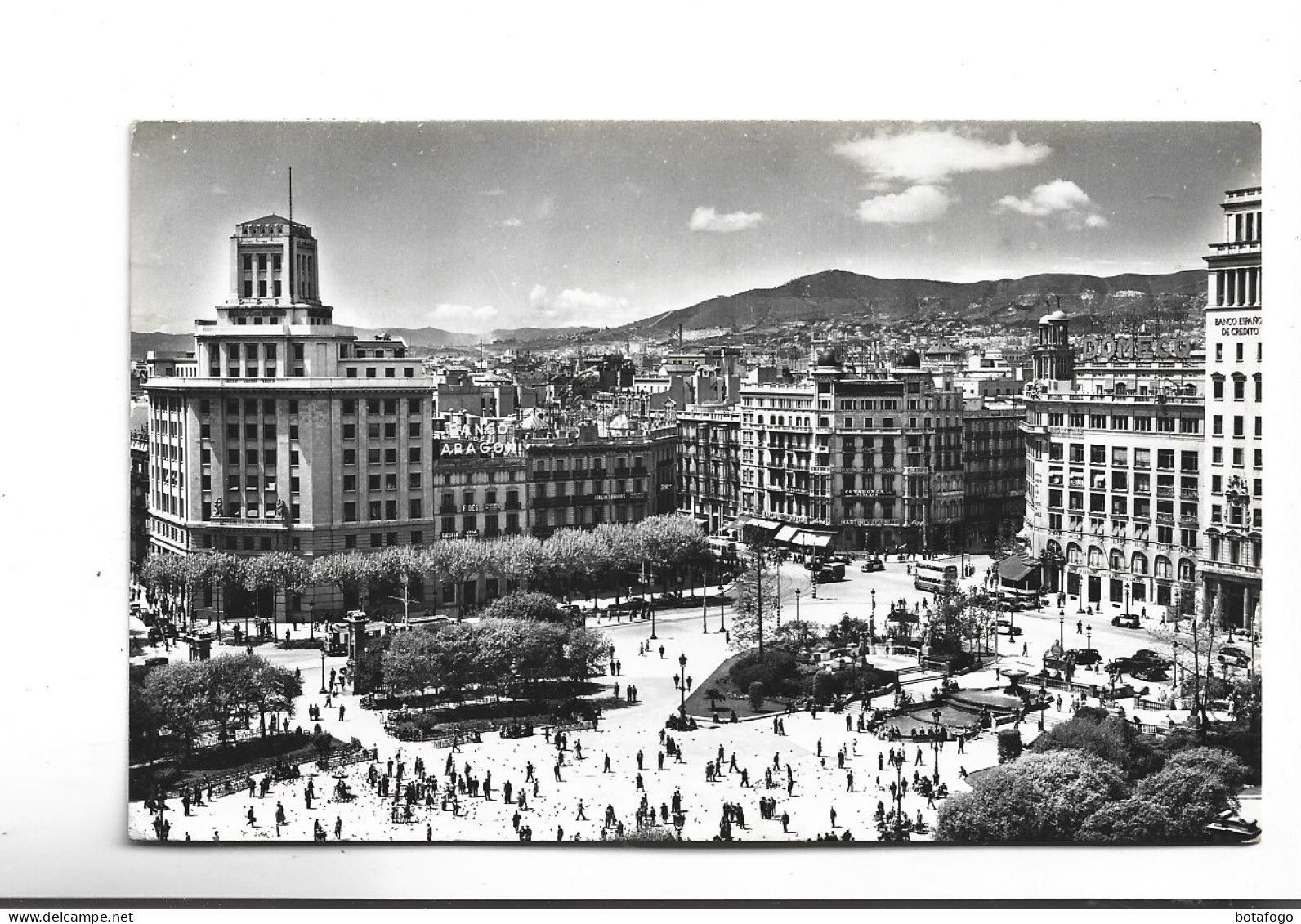 CPA PHOTO  BARCELONA ,PLAZA DE LA CATALUNA   (voir Timbre) - Barcelona