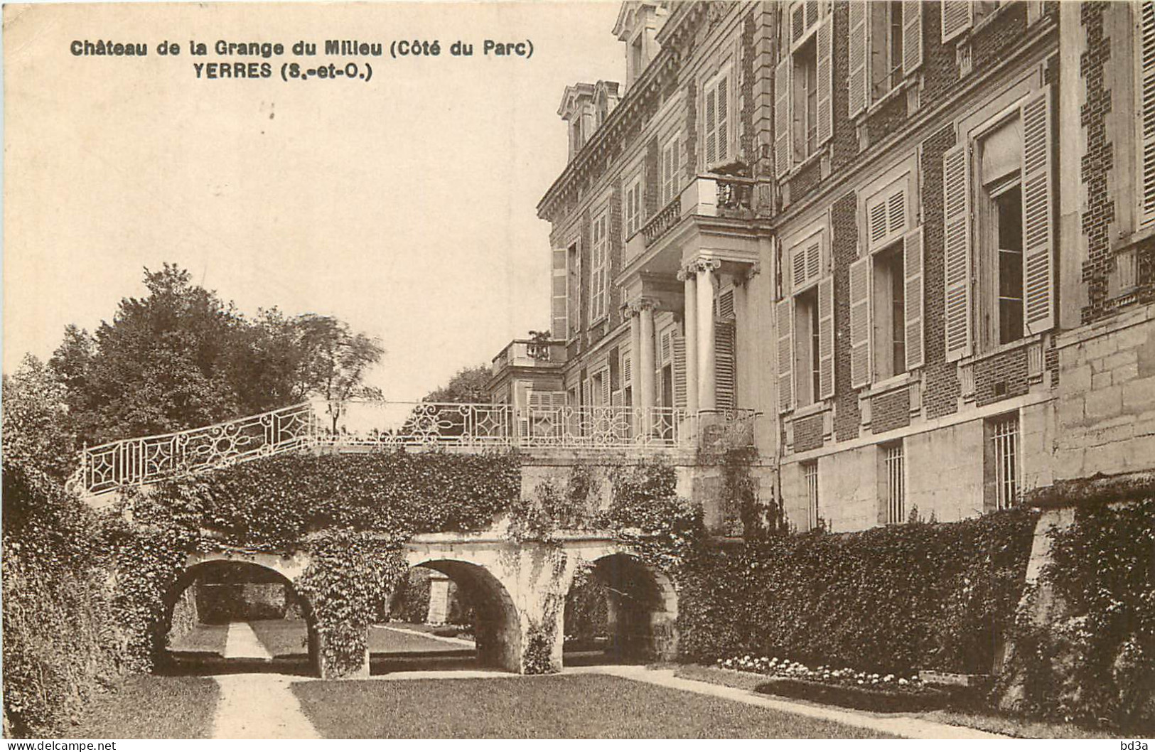  91  YERRES  Château De La Grange Du Milieu - Yerres