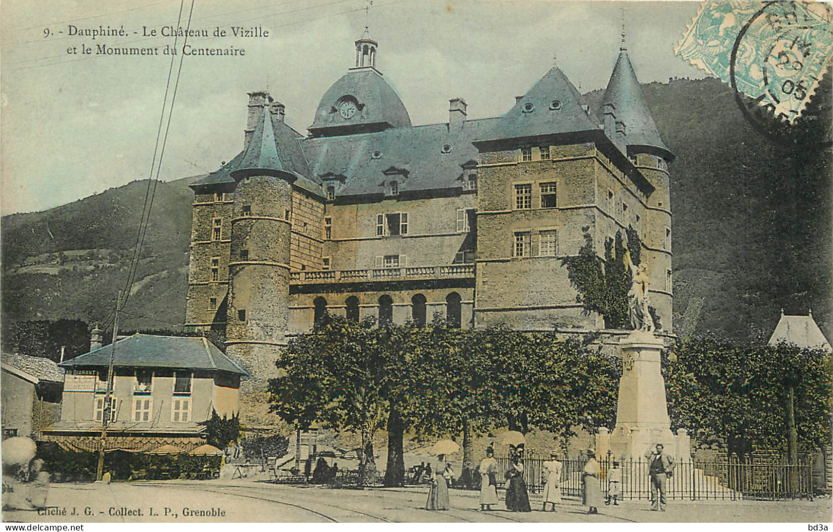  38  LE CHATEAU DE VIZILLE  Et Le Monument Du Centenaire  - Vizille