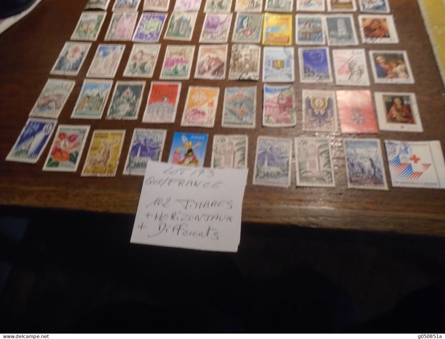 FRANCE 102 Timbres VERTICAUX ++ Differents   ++ 4 PHOTOS !! - Oblitérés