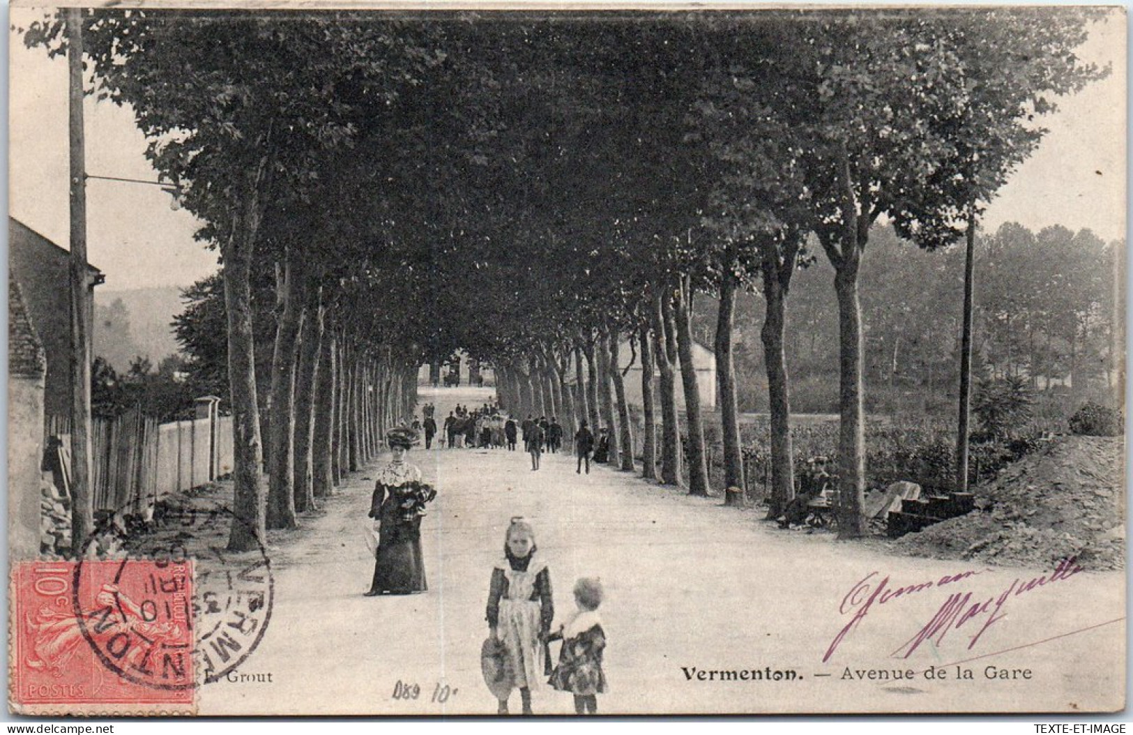 89 VERMENTON - L'avenue De La Gare  - Vermenton