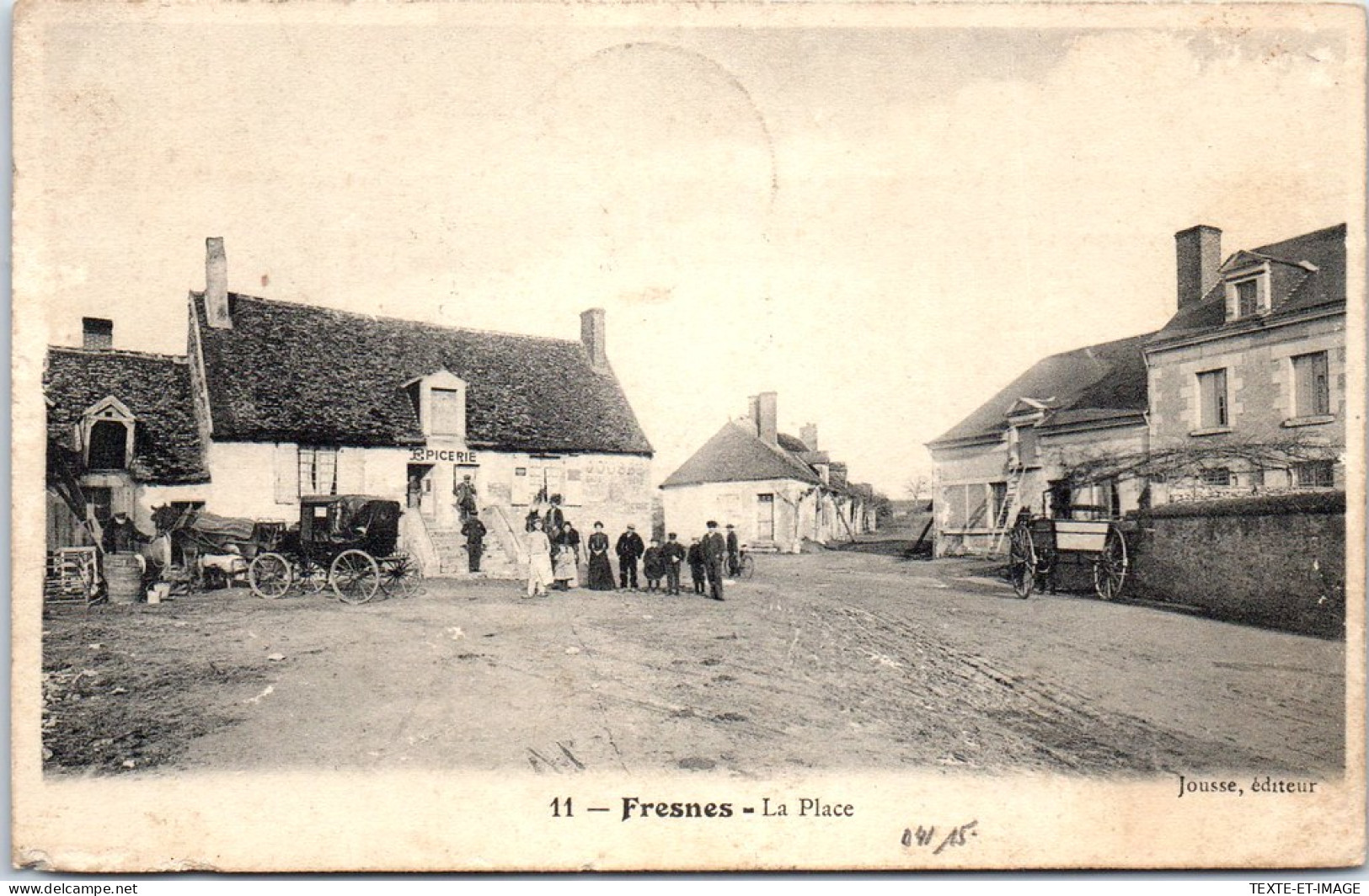 41 FRESNES - La Place Du Village  - Other & Unclassified