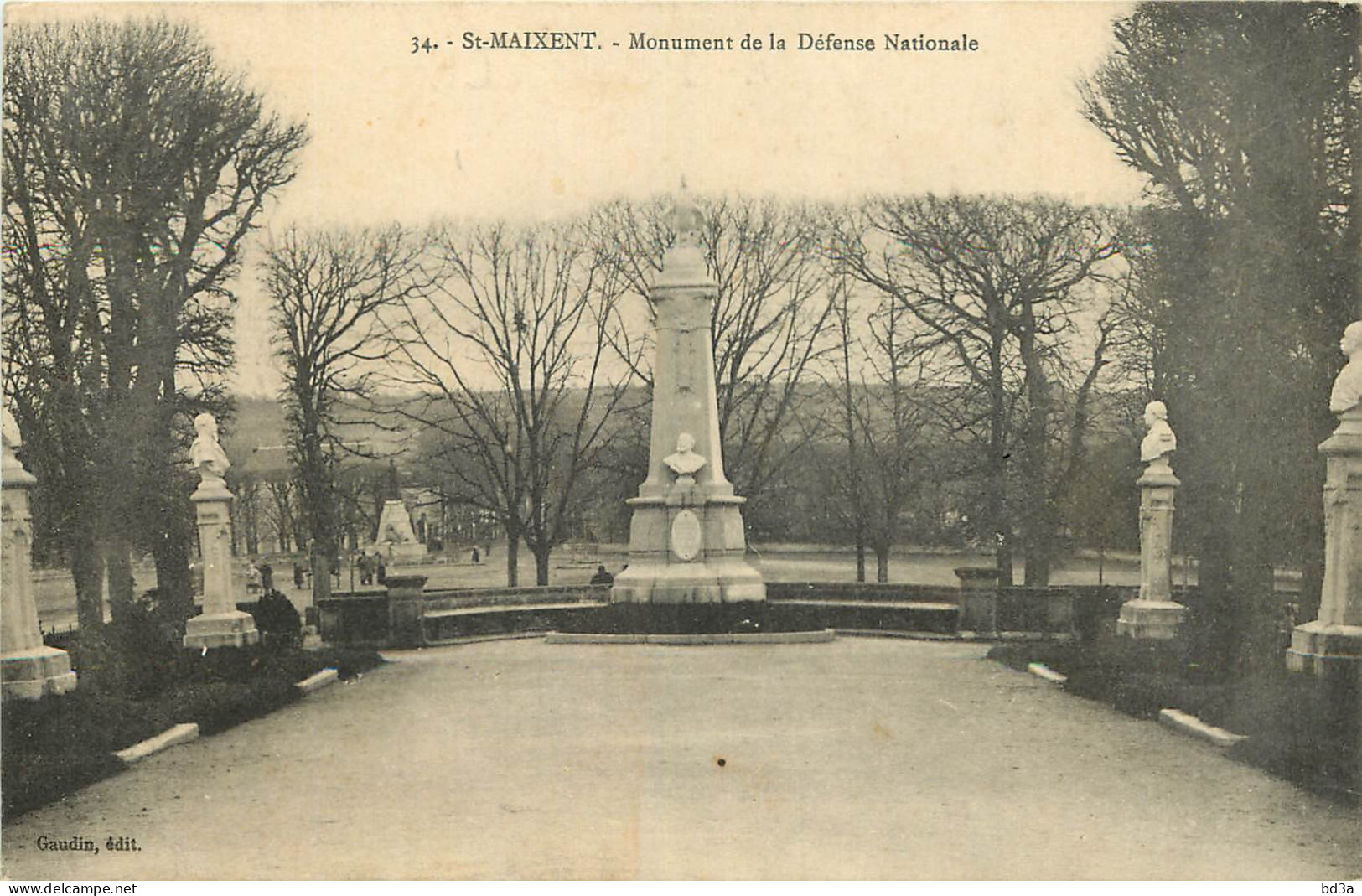  79  SAINT MAIXENT   Monument De La Défense Nationale - Saint Maixent L'Ecole