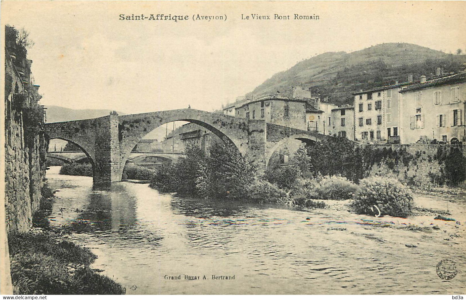  12  SAINT AFFRIQUE Le Vieux Pont Romain - Saint Affrique