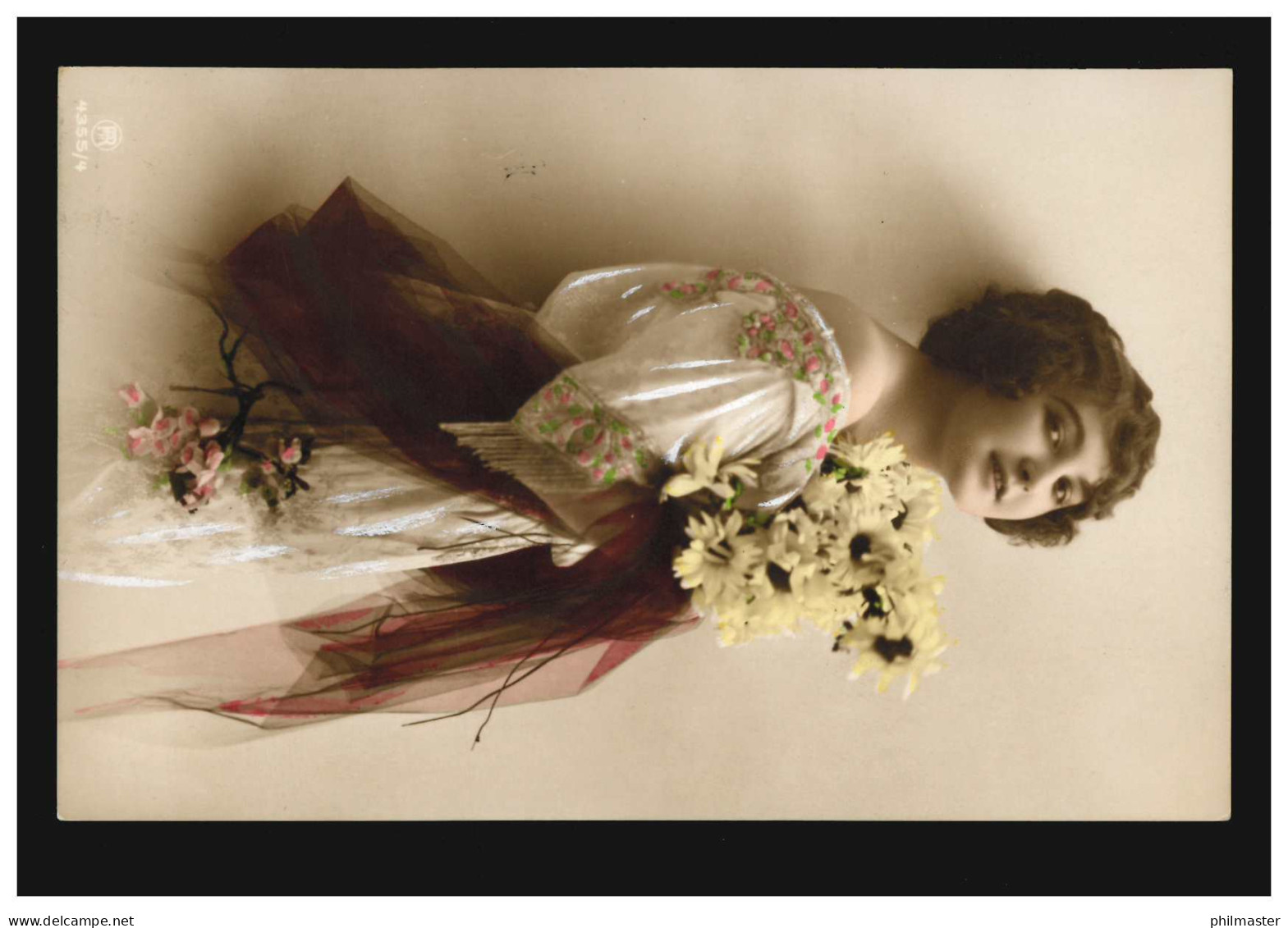 Mode-AK Frau Im Weißem Kleid Mit Blumen, CANNSTATT Postamt Nr. 1 - 27.4.1914 - Mode