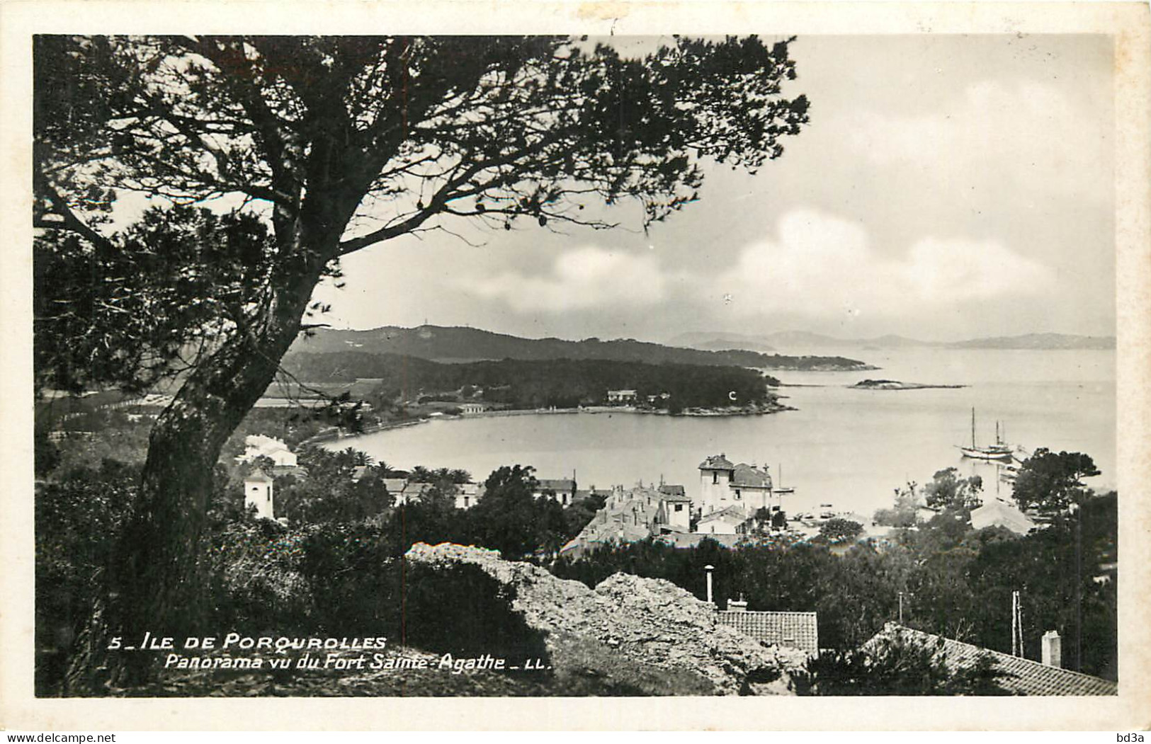 83   ILE DE PORQUEROLLES  PANORAMA VU DU FORT SAINTE AGATHE - Porquerolles