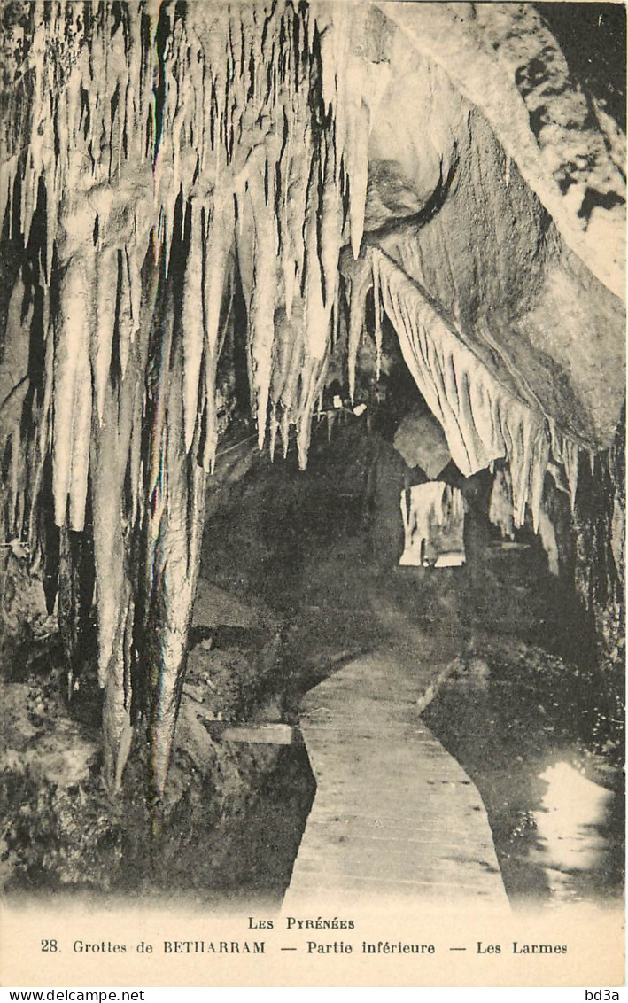  64   GROTTES DE BETHARRAM   PARTIE INFERIEURE  LES LARMES - Lestelle-Bétharram