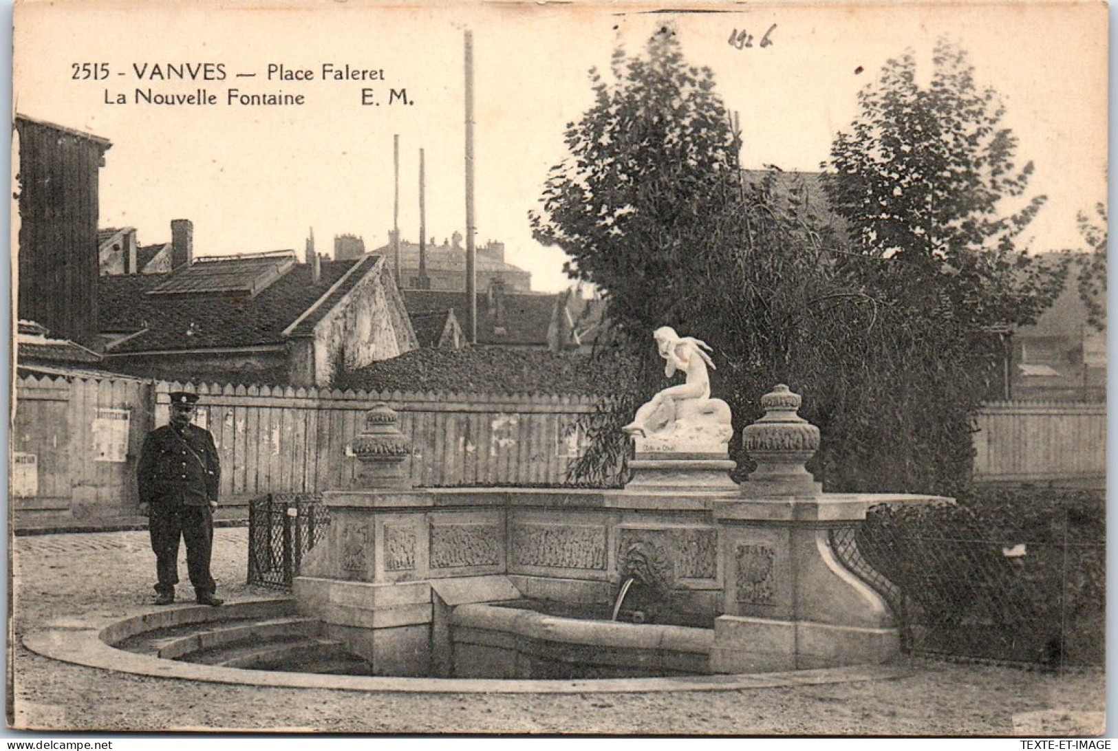 92 VANVES - Place Faleret, La Nouvelle Fontaine  - Vanves