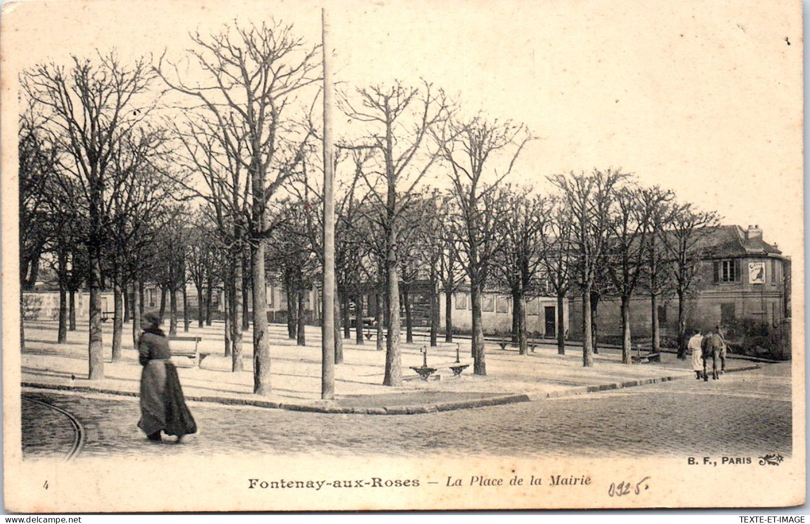 92 FONTENAY AUX ROSES - La Place De La Mairie - Fontenay Aux Roses