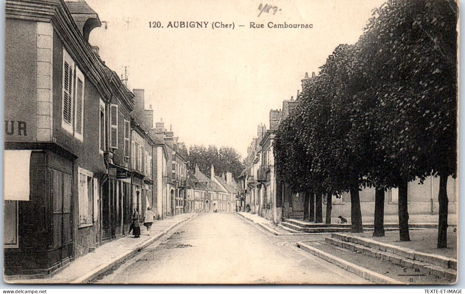 18 AUBIGNY - Rue Cambournac. - Aubigny Sur Nere