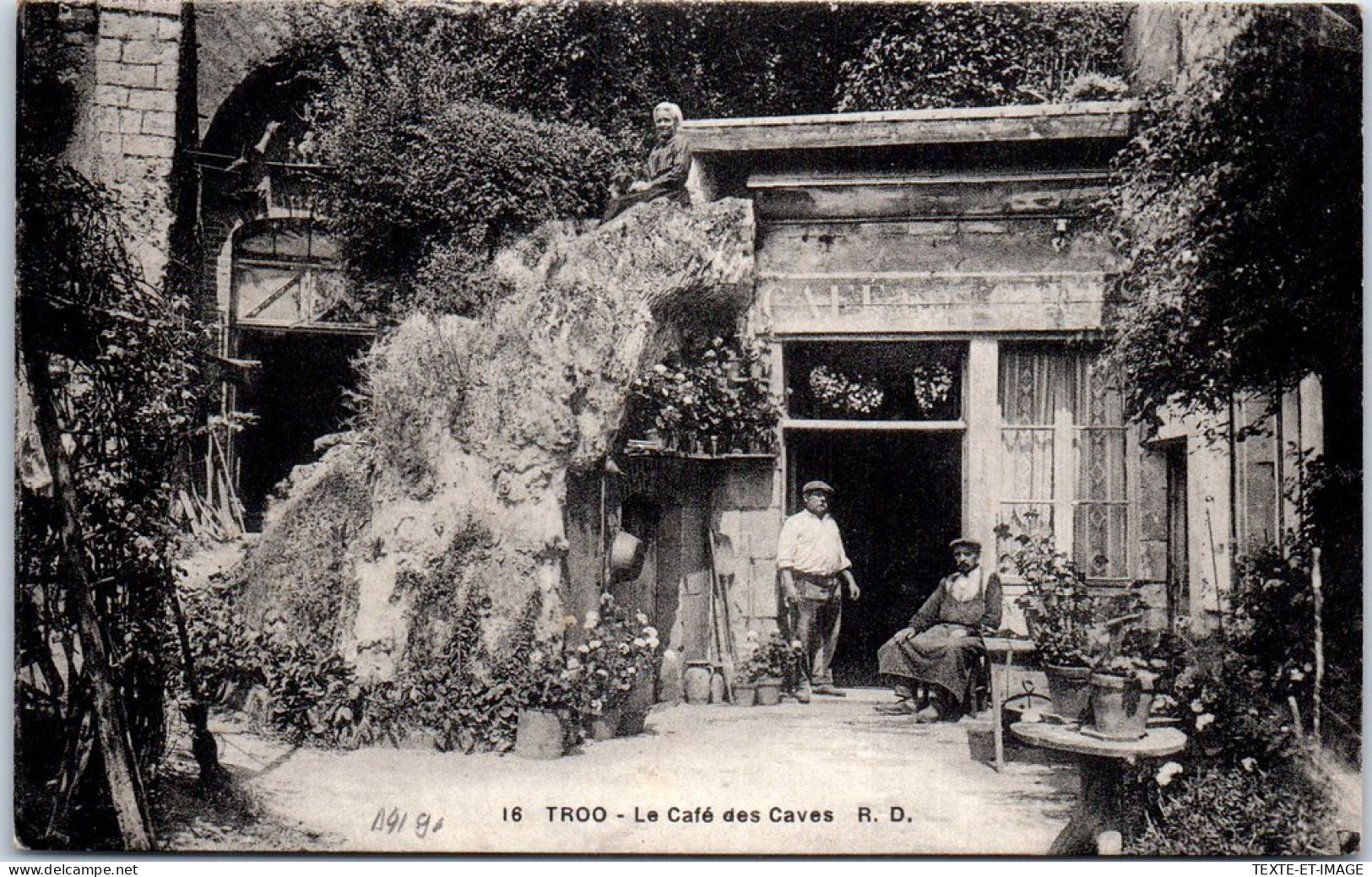 41 TROO - Le Cafe Des Caves. - Otros & Sin Clasificación