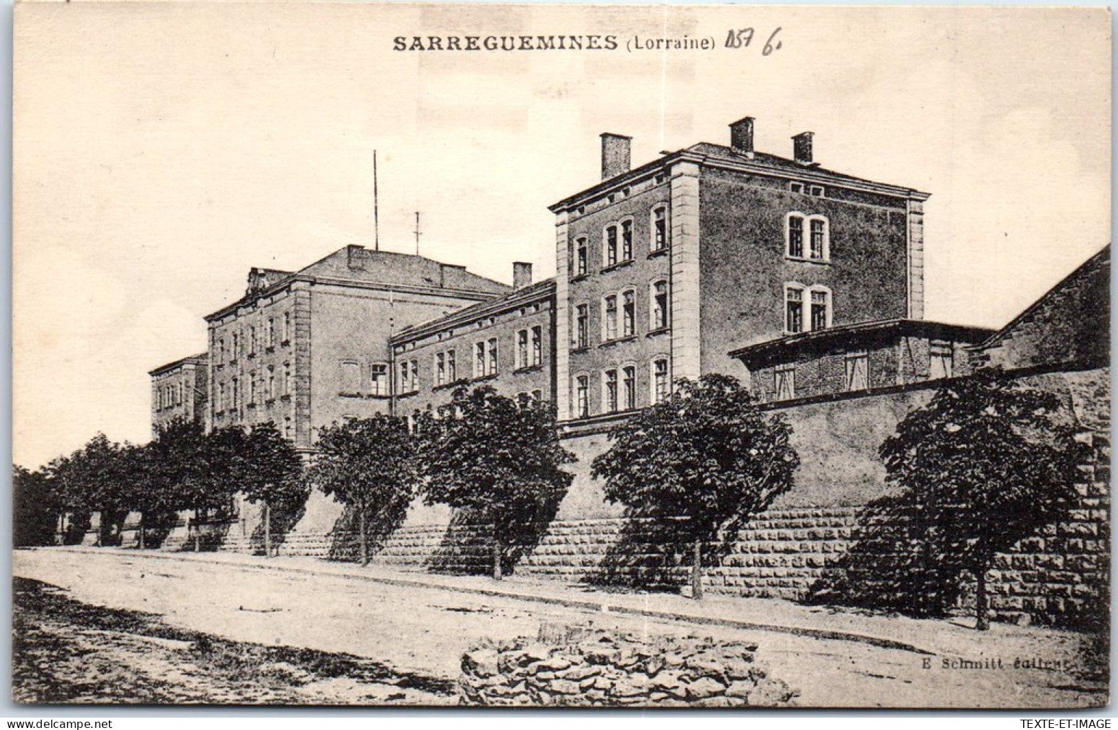 57 SARREGUEMINES - Un Batiment (carte Non Legendee) - Sarreguemines