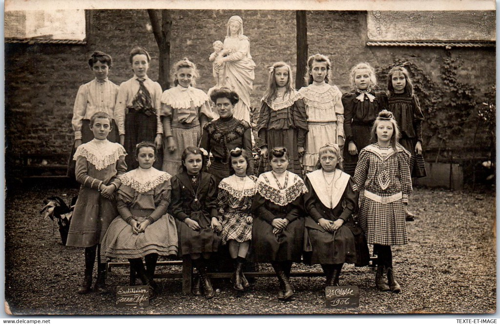 92 COLOMBES - CARTE PHOTO - Ecole Jeanne D'arc - Jeunes Filles - Colombes