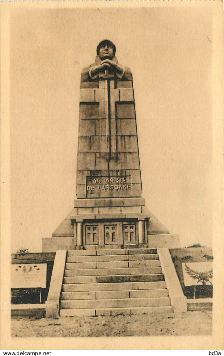   MONUMENT DE LA HAUT CHEVAUCHEE - HEROS DE L'ARGONNE - Monuments Aux Morts