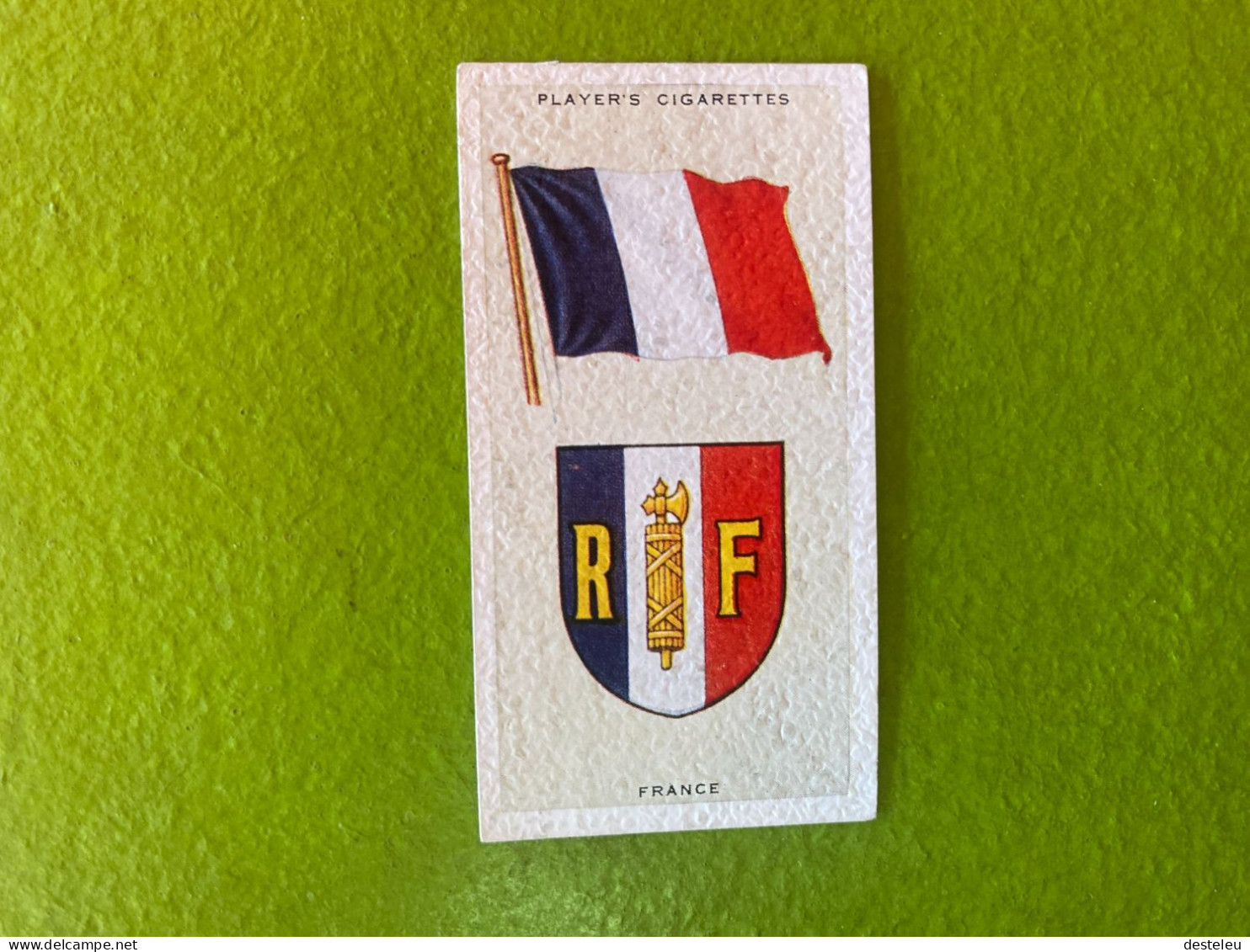 Player's Cigarettes Card National Flags And Arms - France - Sonstige & Ohne Zuordnung