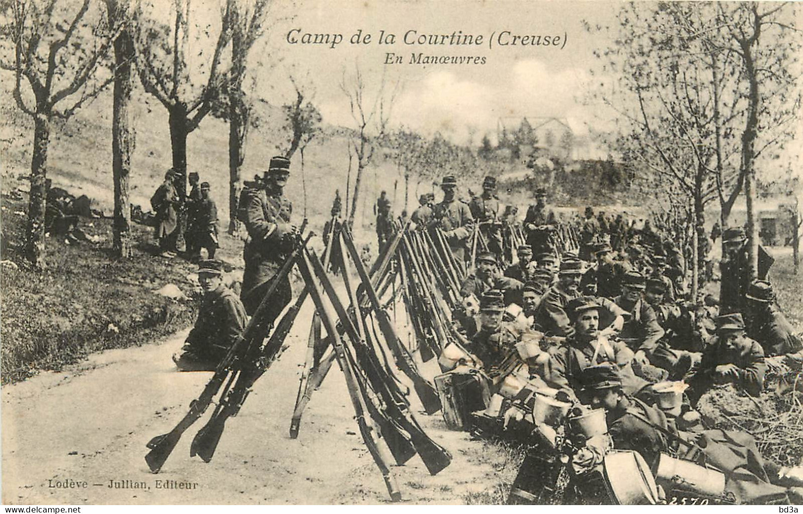 23 - CAMP DE LA COURTINE - CREUSE - EN MANOEUVRES - Manoeuvres