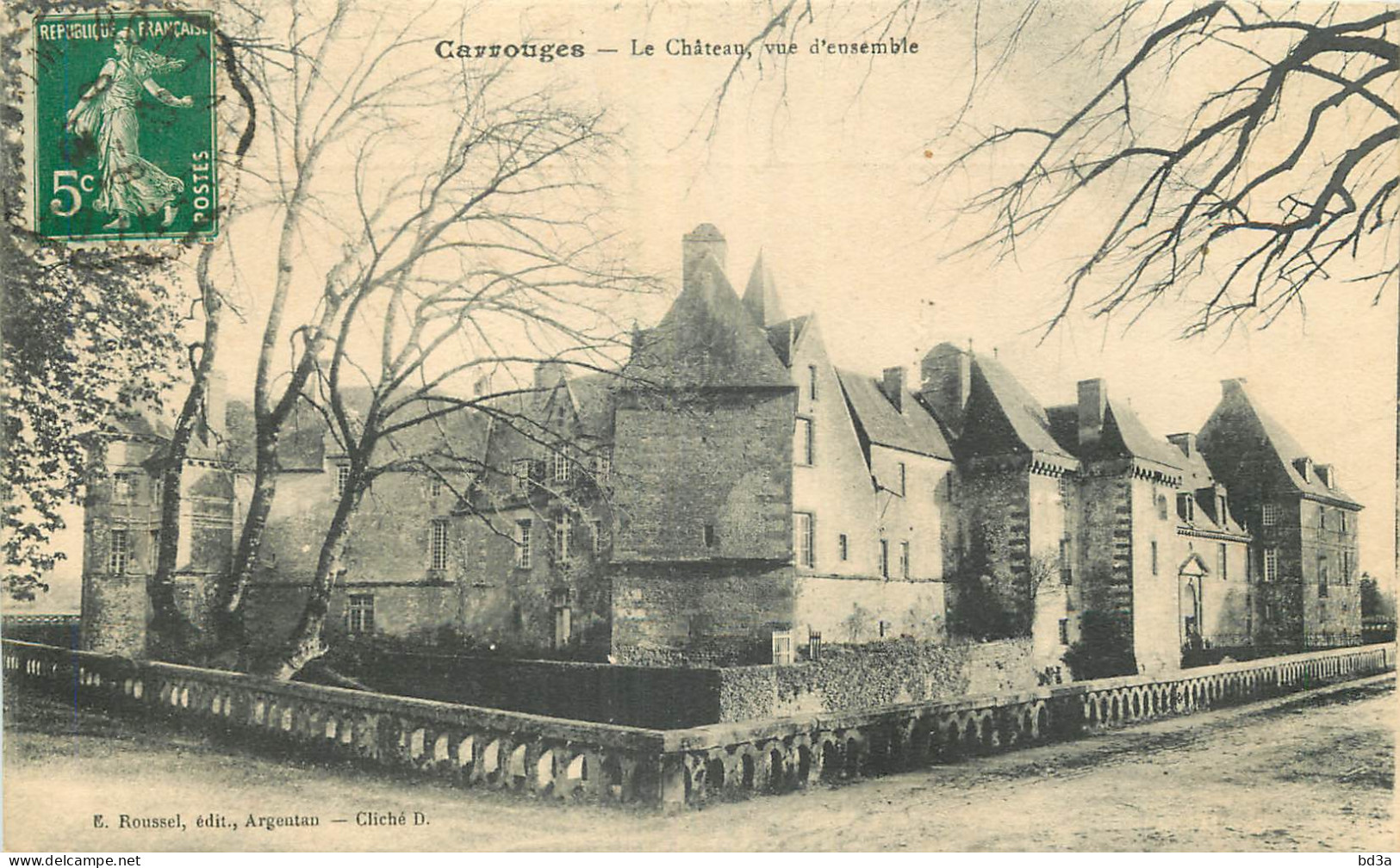 61 - CARROUGES - LE CHATEAU VUE D'ENSEMBLE - Carrouges