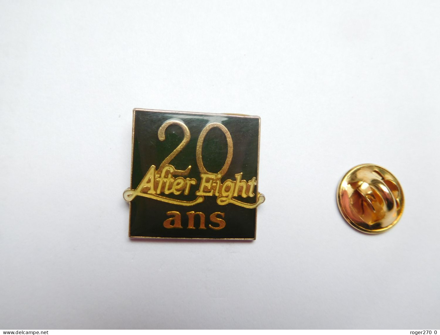Beau Pin's , Chocolat , After Eight 20 Ans , Signé B. Diffusion - Alimentation