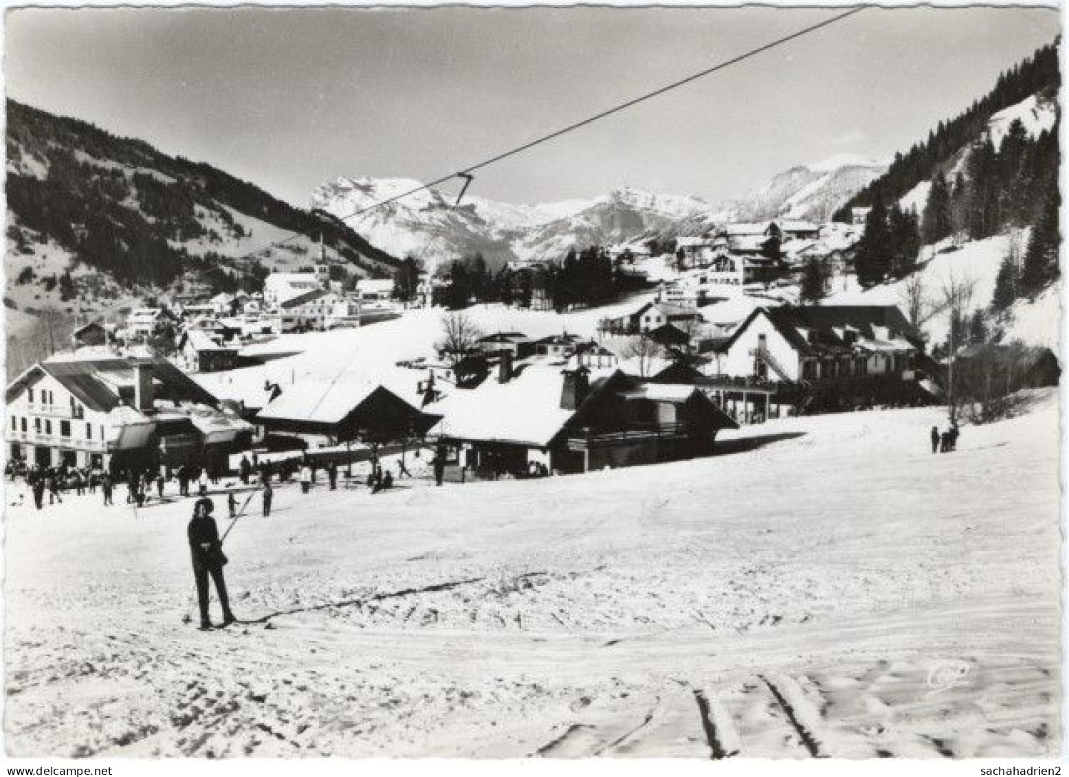 74. Gf. LES CONTAMINES-MONTJOIE. Le Téleski Des Loyers Et La Station. 2114 - Les Contamines-Montjoie