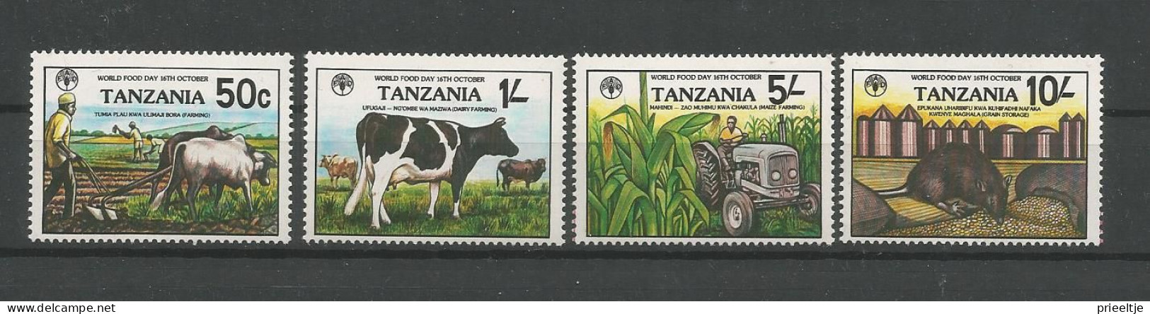 Tanzania 1984 Traditional Houses  Y.T. 251/254  ** - Tanzania (1964-...)