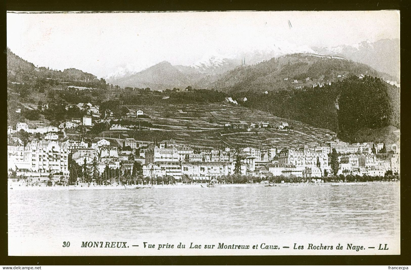 14801 - SUISSE - MONTREUX - Vue Prise Du Lac Sur Montreux Et Caux - Montreux