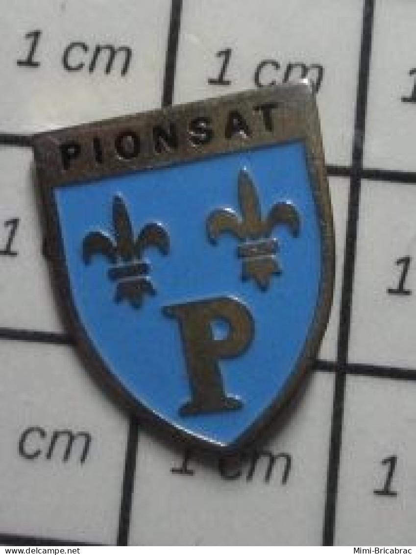 1516B Pin's Pins / Beau Et Rare / VILLES / BLASON ECUSSON ARMOIRIES PIONSAT Et SEREVEILLAPAS ? PUY-DE-DOME - Città