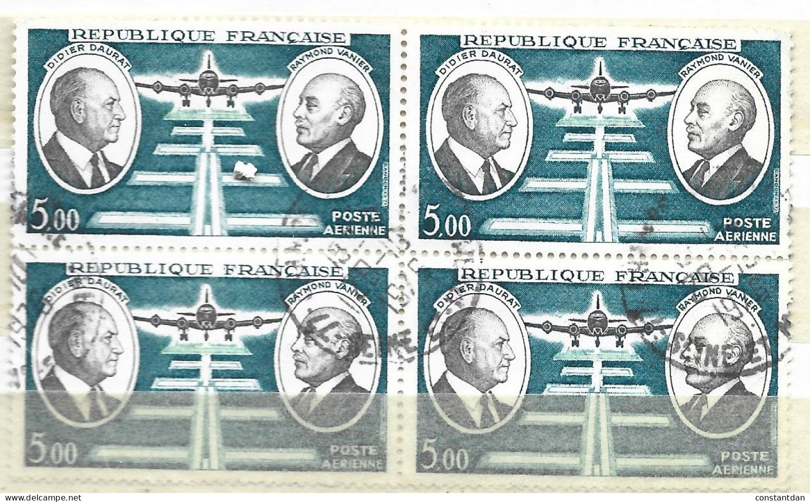 FRANCE PA N+ 46 5F BLEU FONCE ET BLANC DIDIER DAURAT ET RAYMOND VANIER BLOC DE 4 OBL - 1960-.... Used