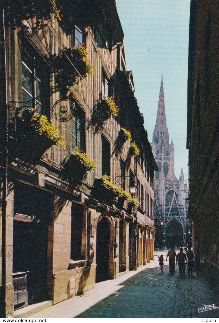76, Rouen, Rue St Romain Avec Ses Maisons Anciennes Et L’Église St Maclou - Rouen