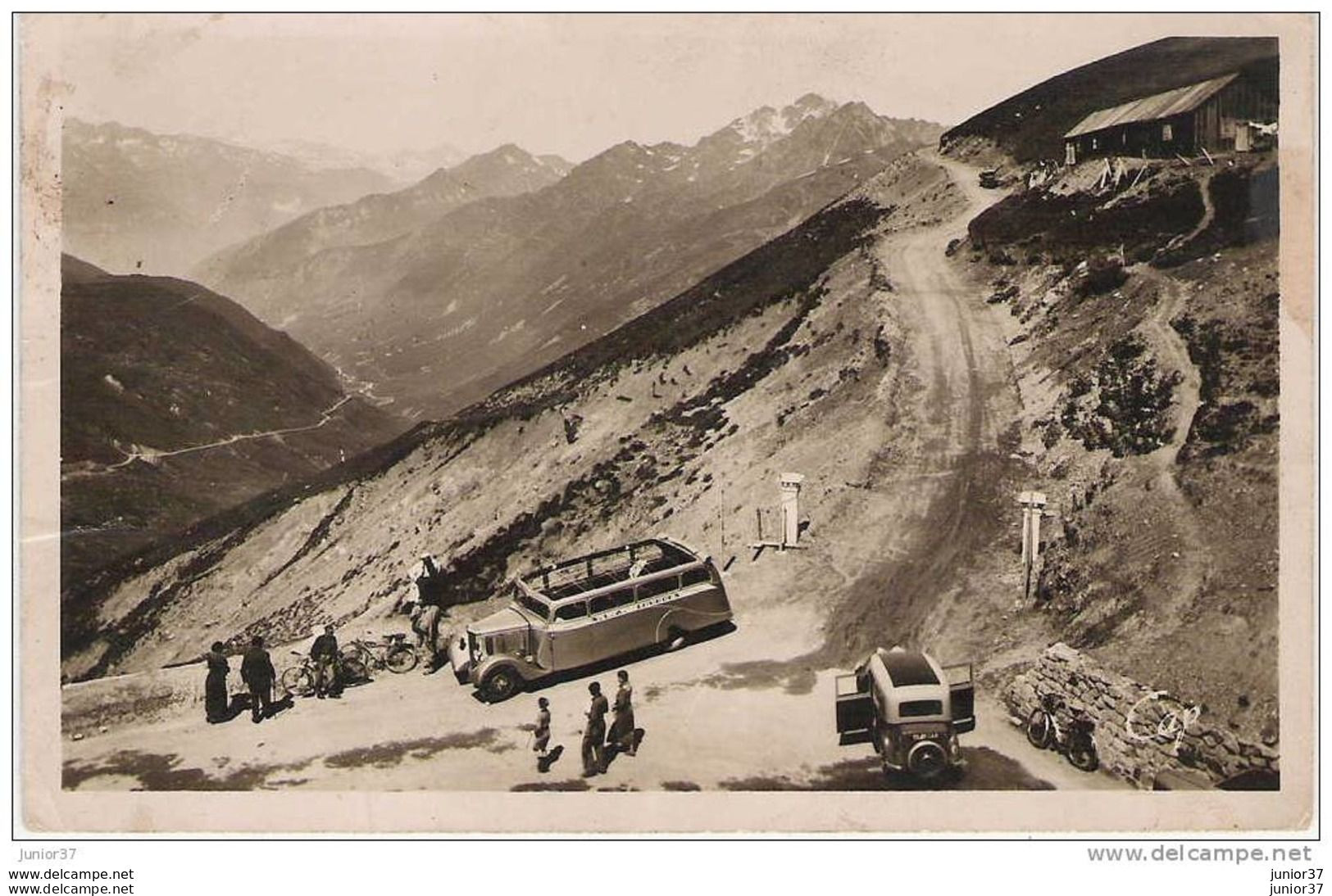 Bagneres De Bigorre, Col Et Route Du Pic Du Midi, Car  Et Voiture, Animée - Bagneres De Bigorre