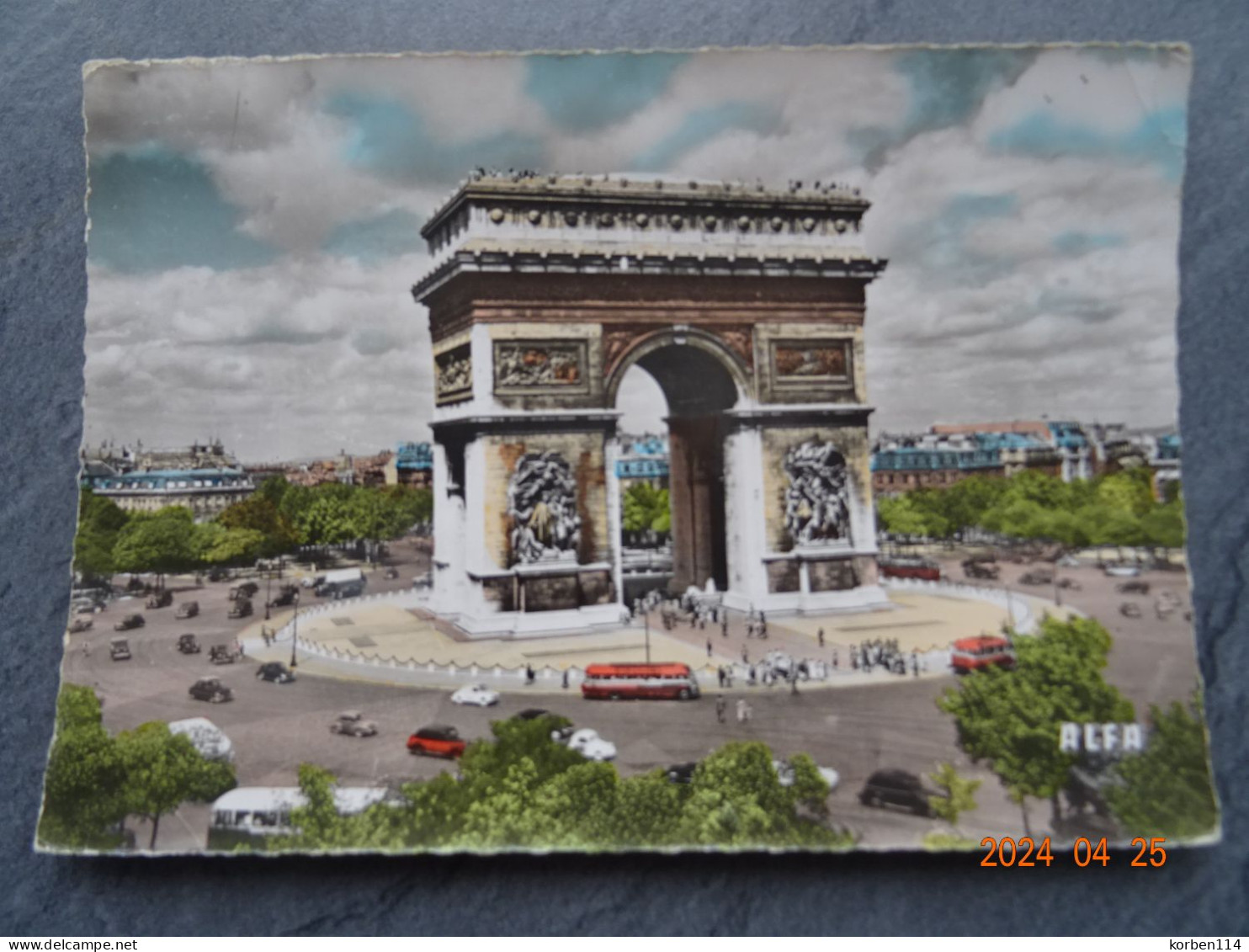 PLACE DE L'ETOILE ET L'ARC DE TRIOMPHE - Arc De Triomphe