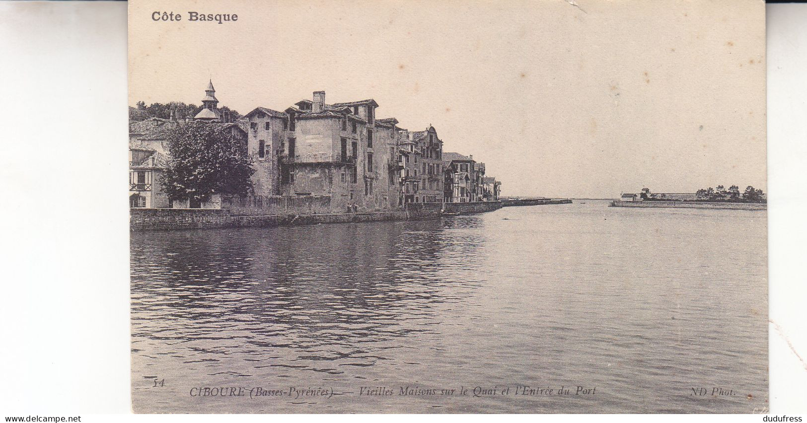 CIBOURE  VIEILLES MAISONS SUR LE QUAI ET L ENTREE DU PORT - Ciboure