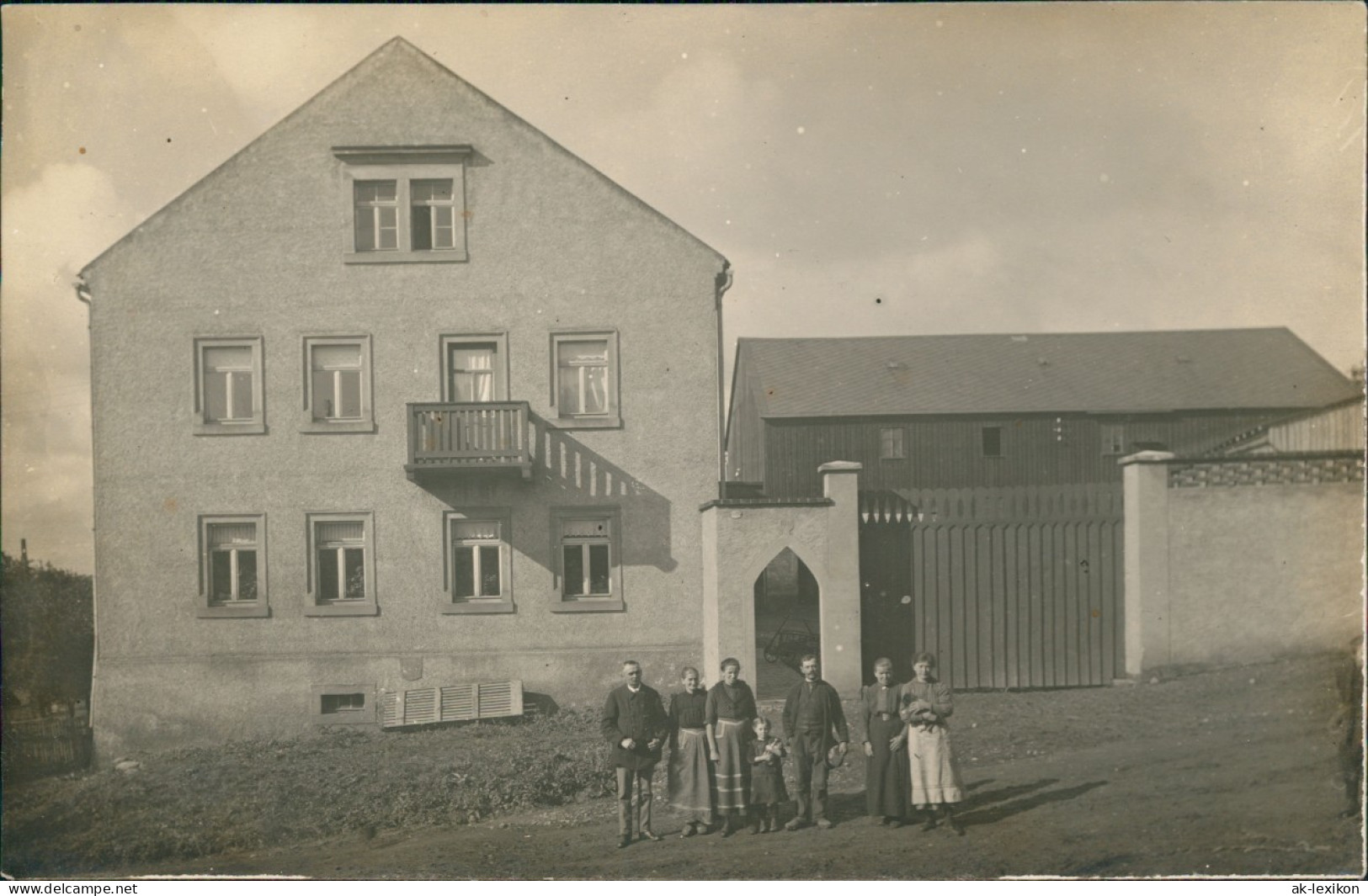 Ansichtskarte  Familie Vor Bauerngehöft 1934 - Te Identificeren