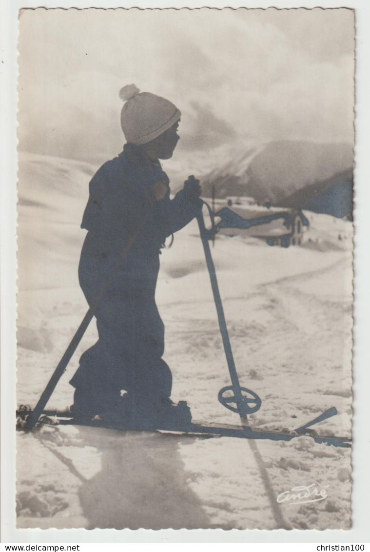 CARTE PHOTO C.A.D.S.E. GRENOBLE - UN ENFANT SUR DES SKIS DE FOND - PISTE DANS LES MONTAGNES DES ALPES - 2 SCANS - - Alpinisme