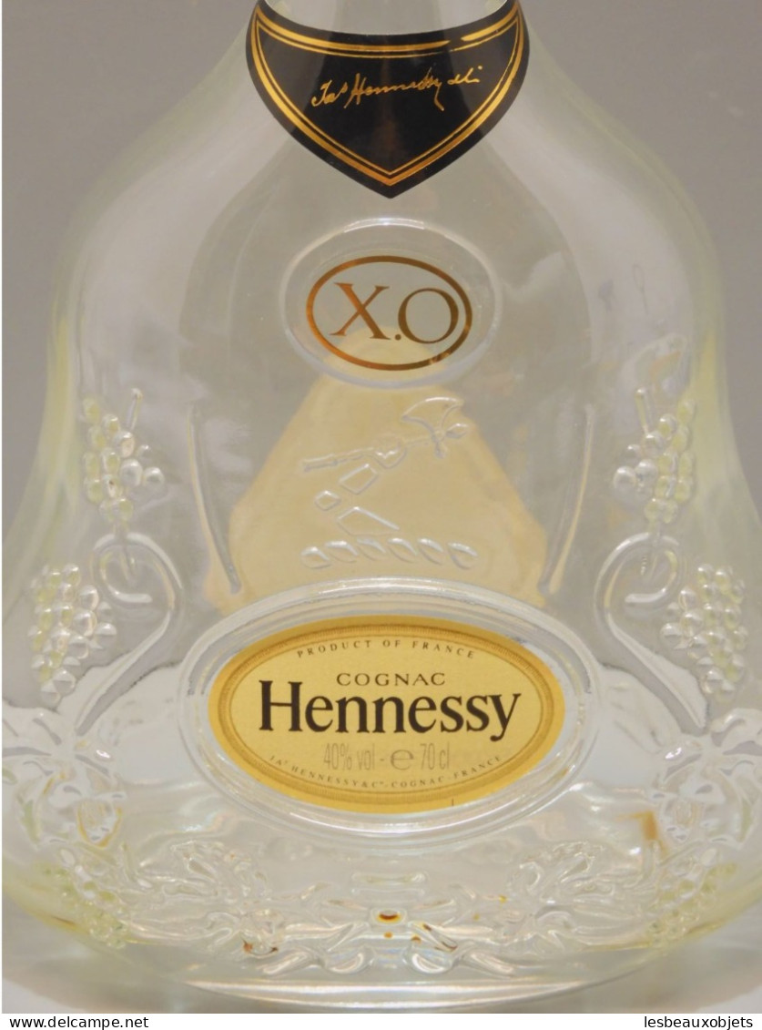 -ANCIENNE BOUTEILLE COGNAC HENNESSY XO VIDE Avec Son BOUCHON COLLECTION     E - Glass & Crystal